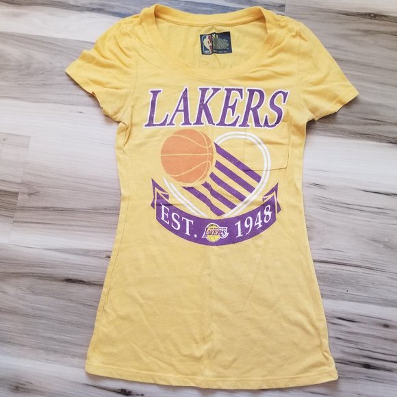 NBA LAKERS womens XS t-shirt - Picture 1 of 3